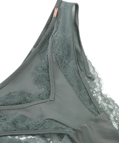 Brazilian Nicole<Hunkemöller Hot