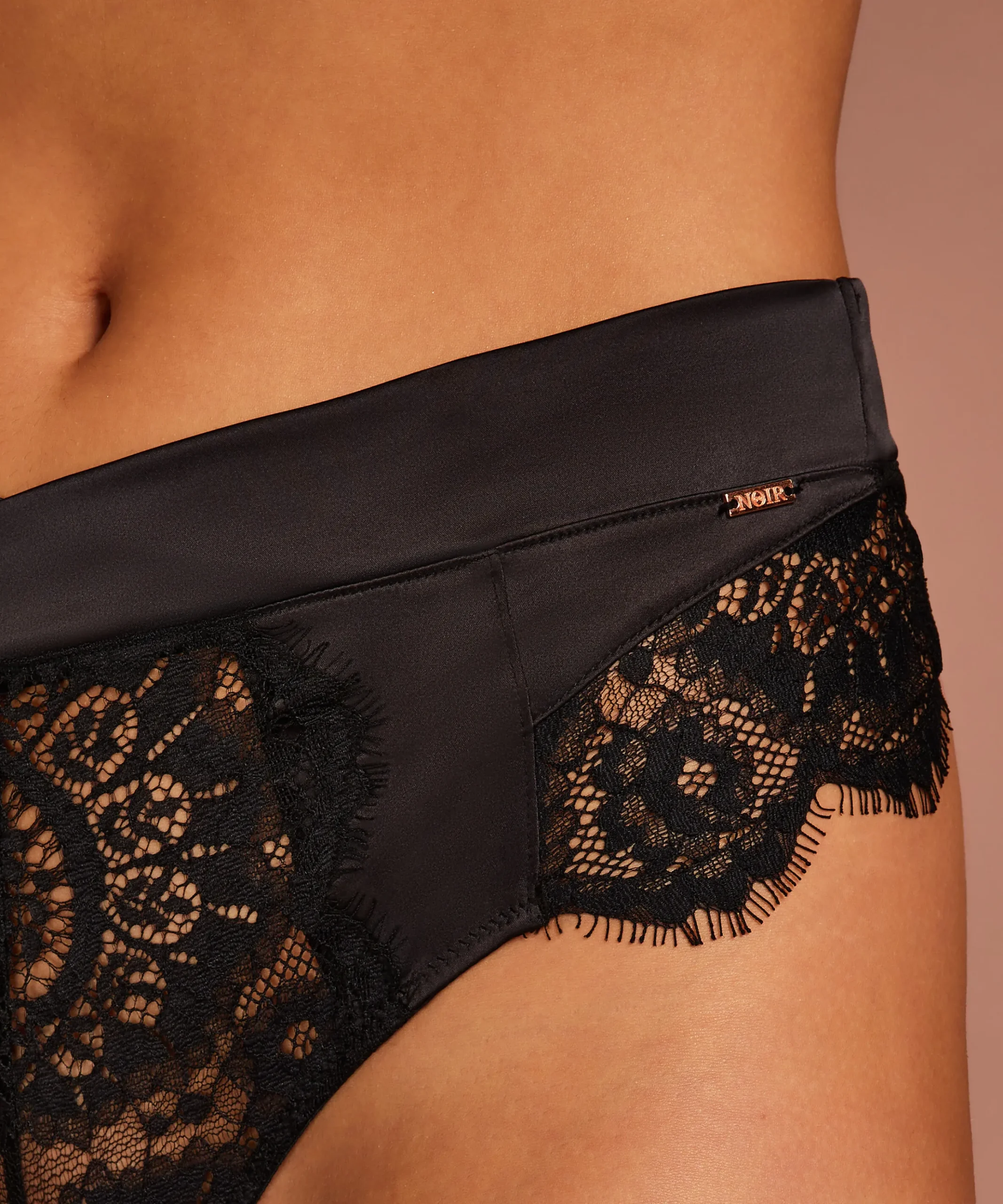 Hoher String Hannako<Hunkemöller Flash Sale