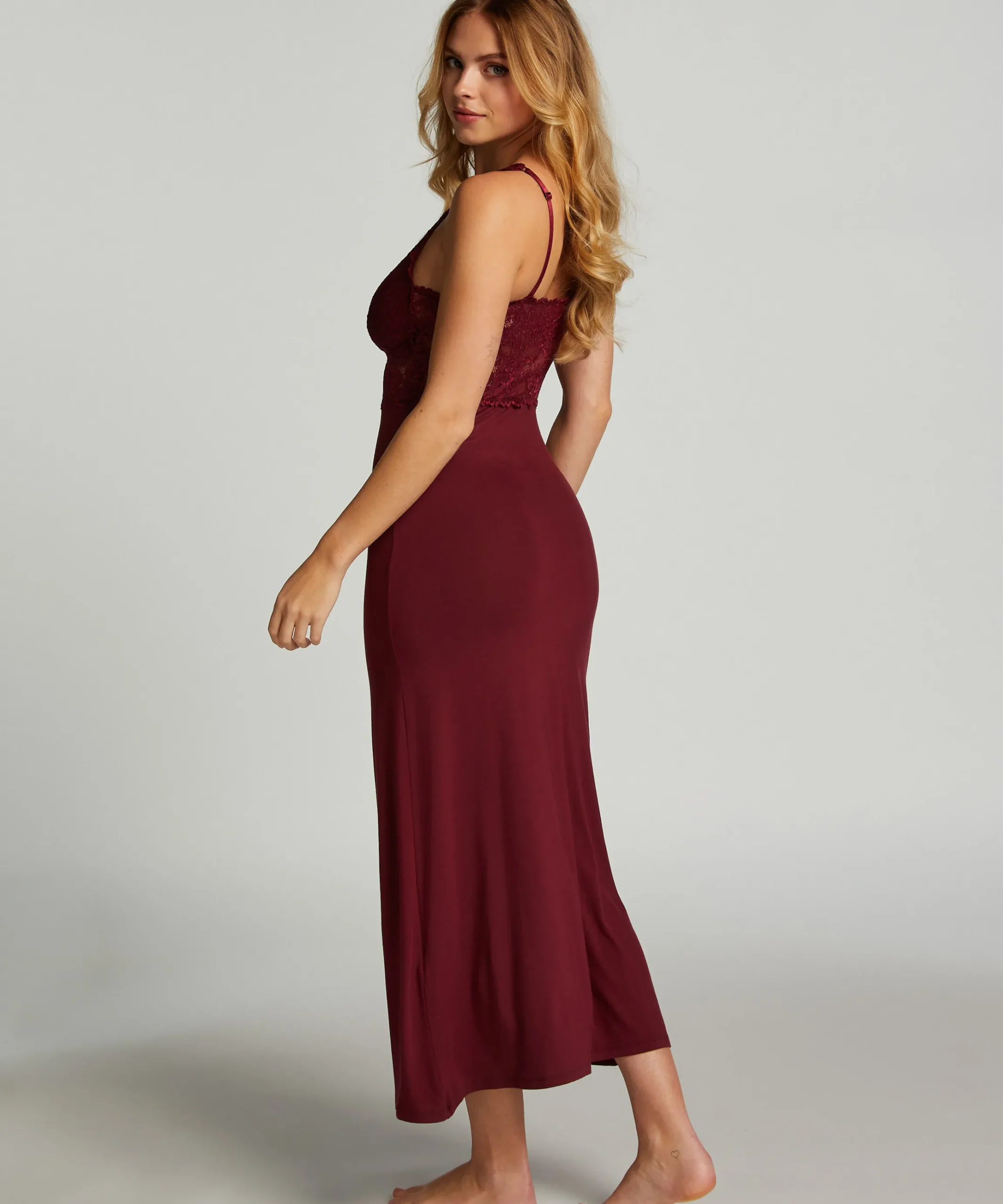 Slipdress Nora Lace Long<Hunkemöller Fashion